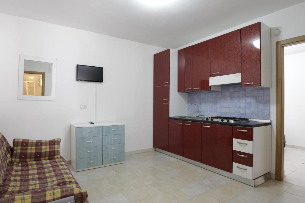 Residence La Conchiglia Vieste Bagian luar foto