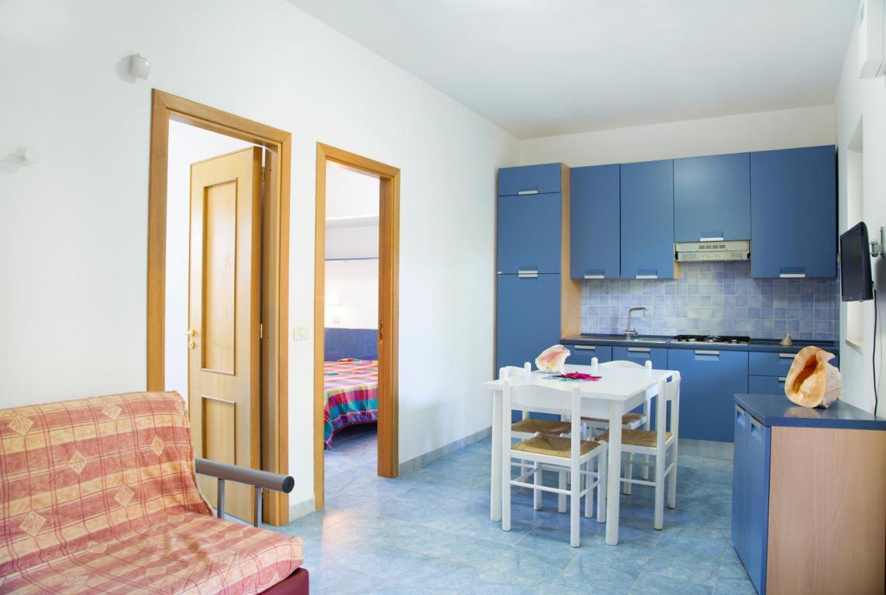 Residence La Conchiglia Vieste Bagian luar foto