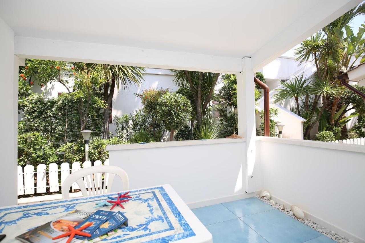 Residence La Conchiglia Vieste Bagian luar foto